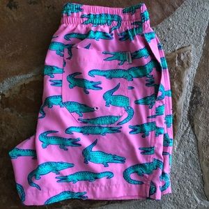 Men’s swim shorts